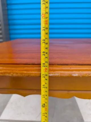 Mesa de madera estilo isabelino buen estado