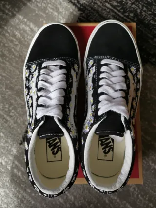 Vans bordadas flores T40.5