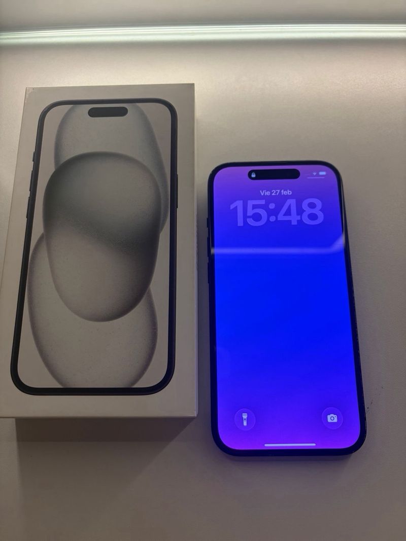 iPhone 15 256GB 84% Batería afbeelding 2