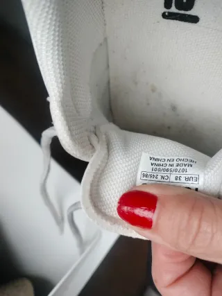 Zapatillas Hummel Blancas y Negras