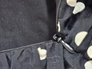 Minifalda de lunares negra y blanca