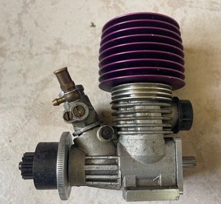 Motor RC Nitro Morado
