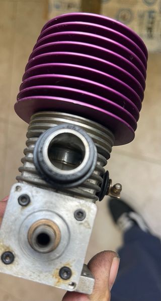 Motor RC Nitro Morado