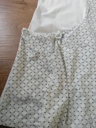 Vestido de verano blanco con estampado