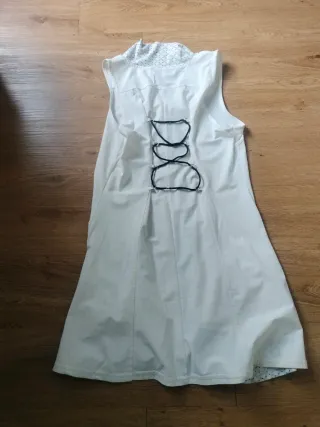 Vestido de verano blanco con estampado
