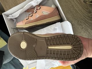 Zapatillas rosas nuevas numero 40