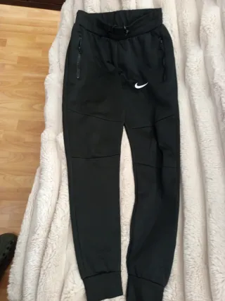 Chándal Nike Negro Completo. Para niño.