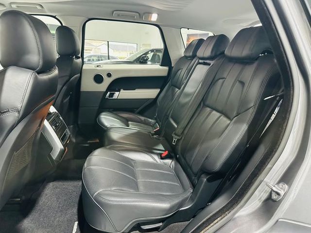 Land-Rover Range Rover Sport HSE (2015)