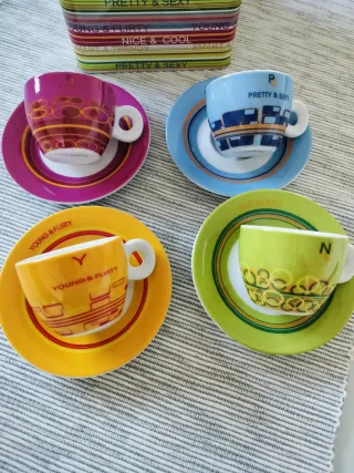 Set 4 Tazzine Caffè con Scatola Latta