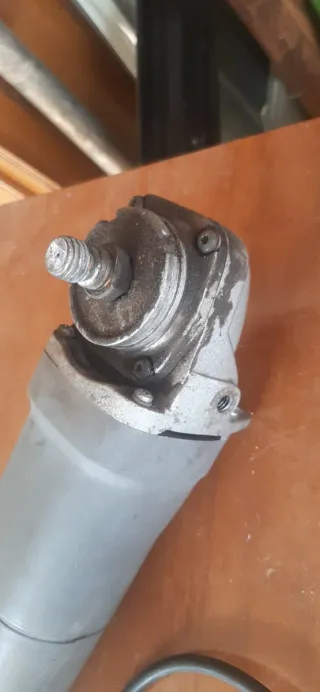 Amoladora Radial Eléctrica