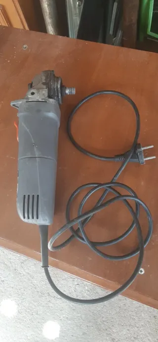 Amoladora Radial Eléctrica