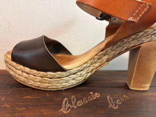 Sandalias de piel con plataforma