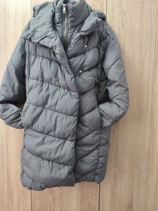 Chaqueta plumífero gris