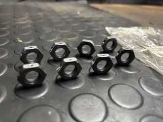 Tuerca Bomba Aceite BMW Agujereada