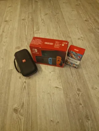 Nintendo Switch + Sport + Custodia