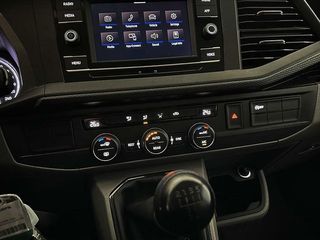 Volkswagen Caravelle 2.0 TDI 110CV Origin 9 Plazas