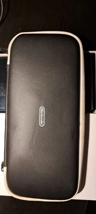 Nintendo Switch OLED + Zelda Tears of the Kingdom