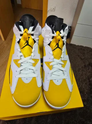 Jordan Retro 6 Blanco Amarillo