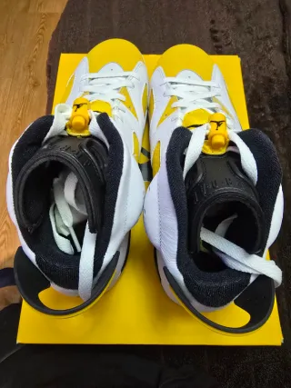 Jordan Retro 6 Blanco Amarillo