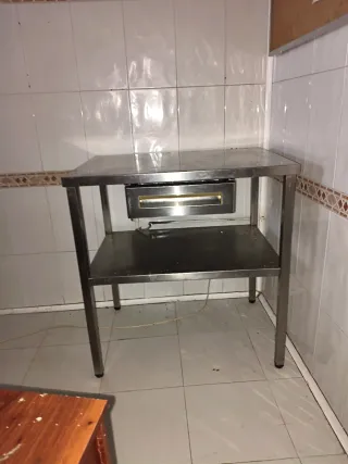 Mesa de acero inoxidable