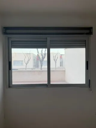 Ventanas aluminio doble cristal + Puerta