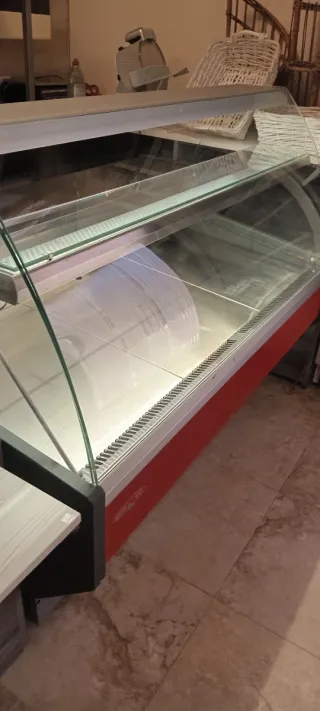 Vitrina refrigerada carnicería