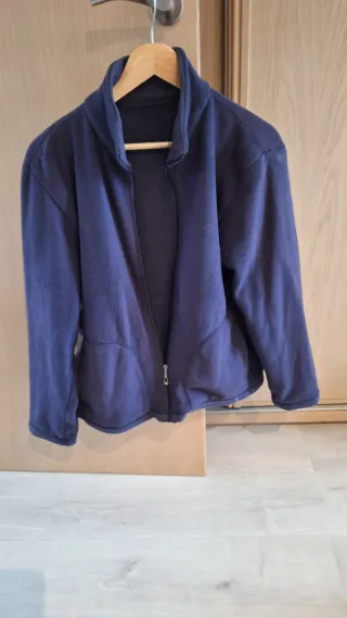 Chaqueta polar azul marino