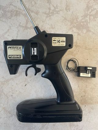 Emisora RC Kyosho Perfex