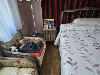 Habitación antigua completa estructuras metálica