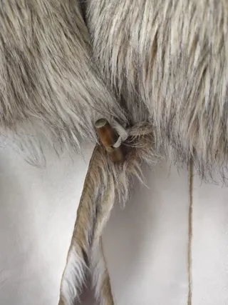 Abrigo Zara Beige/Gris con pelo