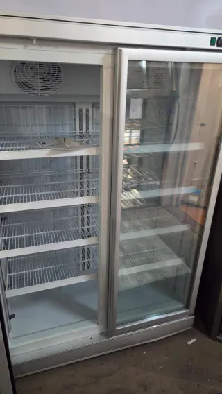 Congelador Vertical Puertas Cristal