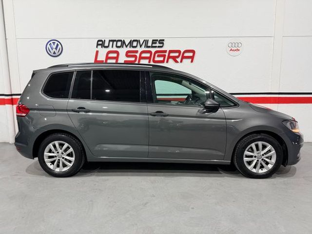 Volkswagen Touran Life (2017)