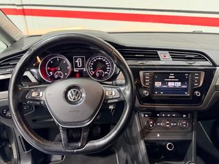 Volkswagen Touran Life