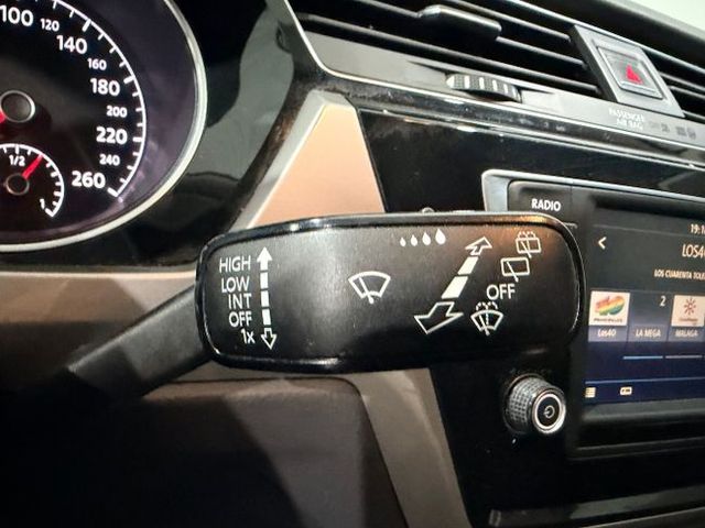 Volkswagen Touran Life (2017)
