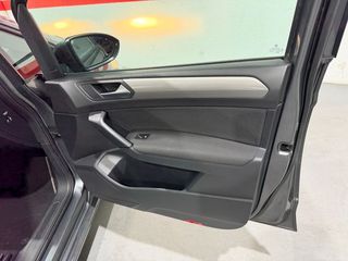 Volkswagen Touran Life