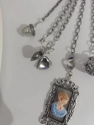 Chatelaine con acessori