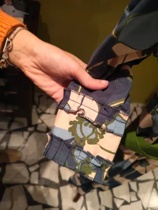 Vestido Almatrichi estampado floral con fajín