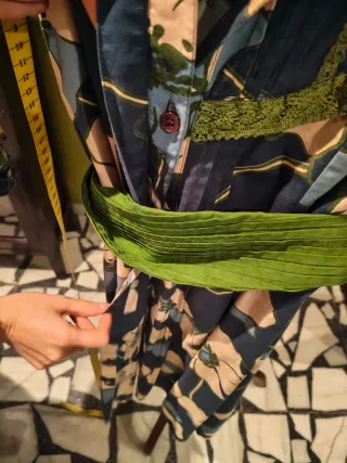 Vestido Almatrichi estampado floral con fajín