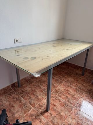 Mesa grande de madera