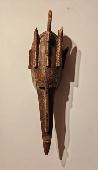 Máscara Africana Antigua