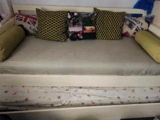 Cama nido 90x1,90 madera lacada con un colchon