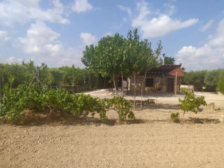 Parcela en Librilla de 2455 m2, casa, luz y agua
