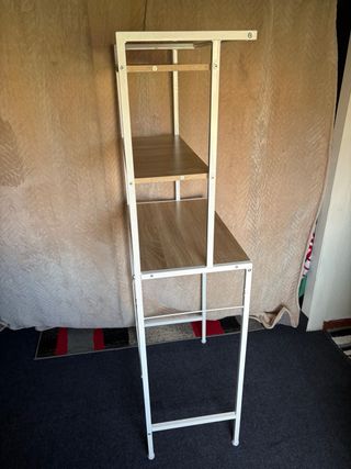 Estantería Metálica y Madera