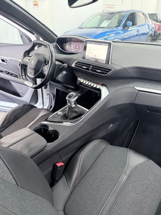 Peugeot 3008 Peugeot 3008 1.6BLUEHDI 88KW (120CV) GT LINE S&S