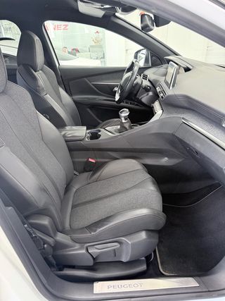 Peugeot 3008 Peugeot 3008 1.6BLUEHDI 88KW (120CV) GT LINE S&S