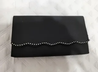 Bolso de fiesta negro raso con brillantitos