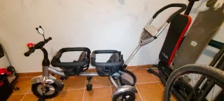 Triciclo doble para bebés