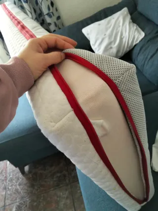 Colchón cuna con funda + regalo sabanas