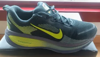 Nike Vomero 18 Verde y Amarillo