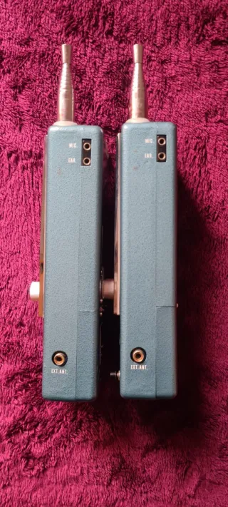 Walkie Talkie Tokai 13 Transistor